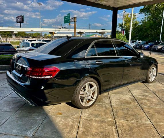 2014 Mercedes Benz E Sedan photo 4