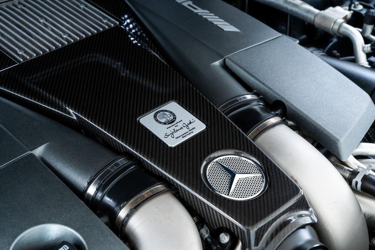 2014 Mercedes-Benz SL-Class SL 63 AMG&reg; AMG Performance Package / Carbon Ceramic Brakes Portland OR