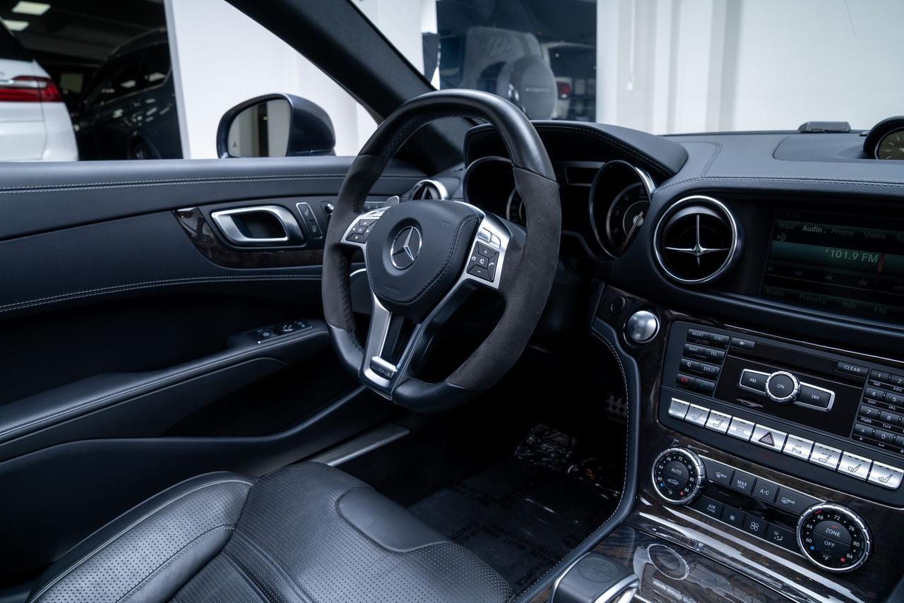 2014 Mercedes-Benz SL-Class SL 63 AMG&reg; AMG Performance Package / Carbon Ceramic Brakes Portland OR