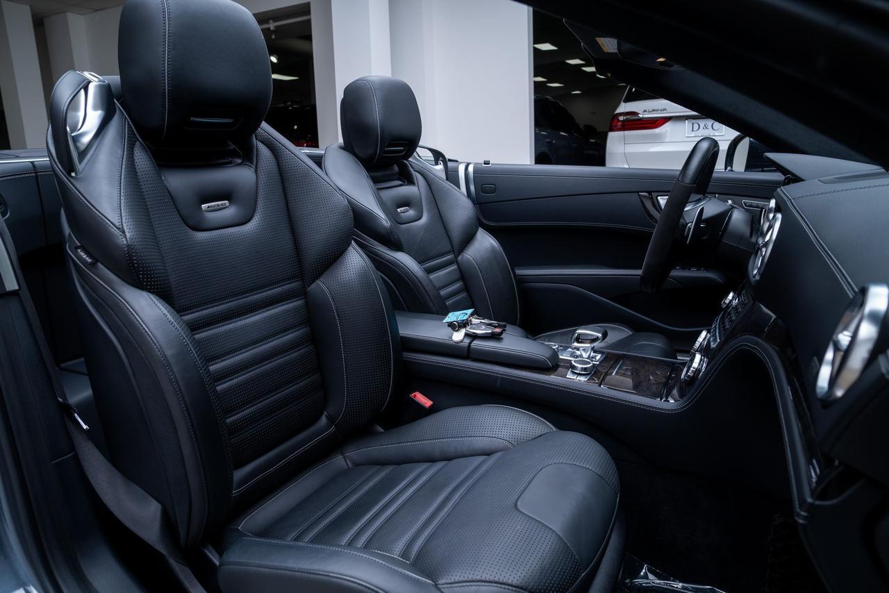 2014 Mercedes-Benz SL-Class SL 63 AMG&reg; AMG Performance Package / Carbon Ceramic Brakes Portland OR