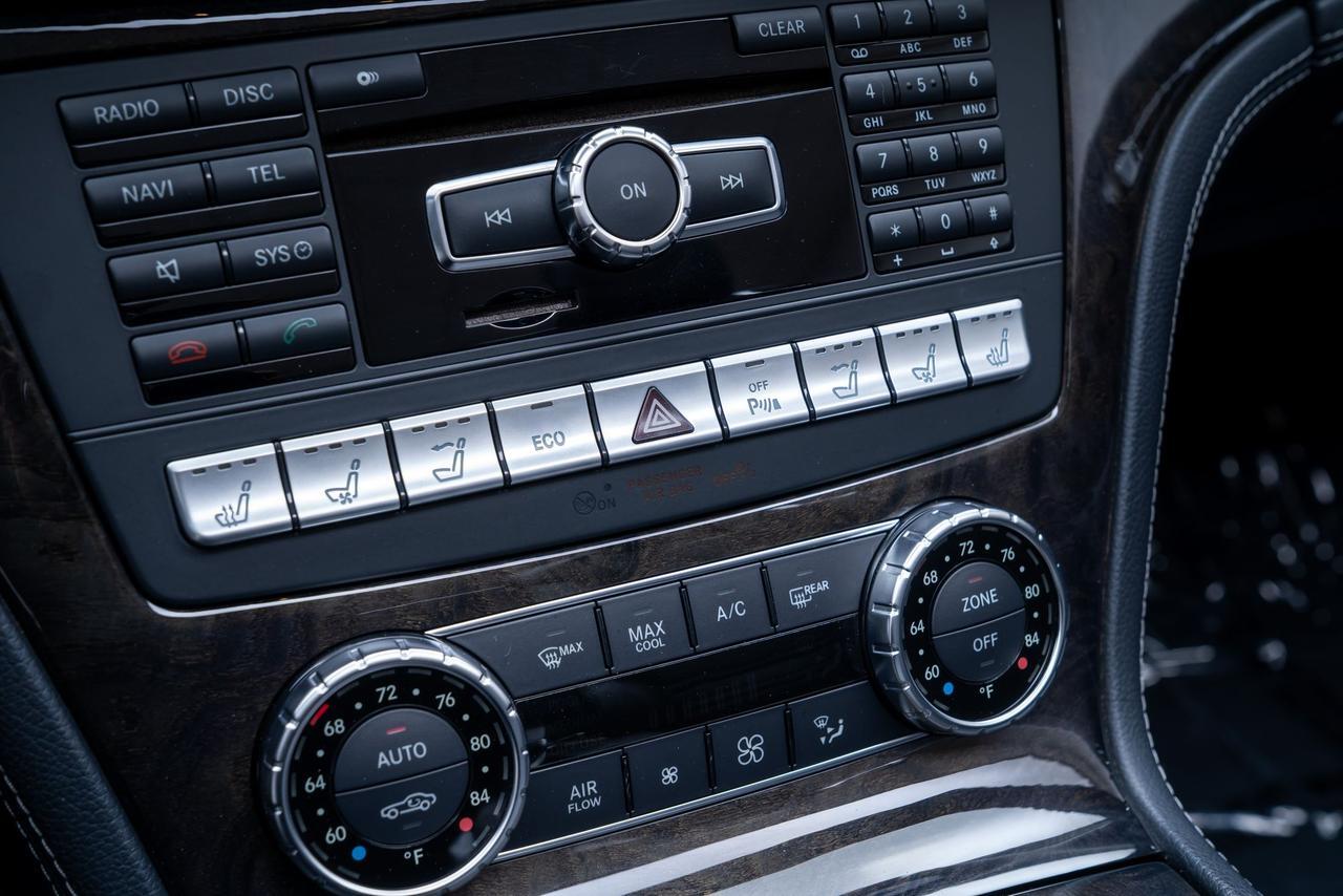 2014 Mercedes-Benz SL-Class SL 63 AMG&reg; AMG Performance Package / Carbon Ceramic Brakes Portland OR