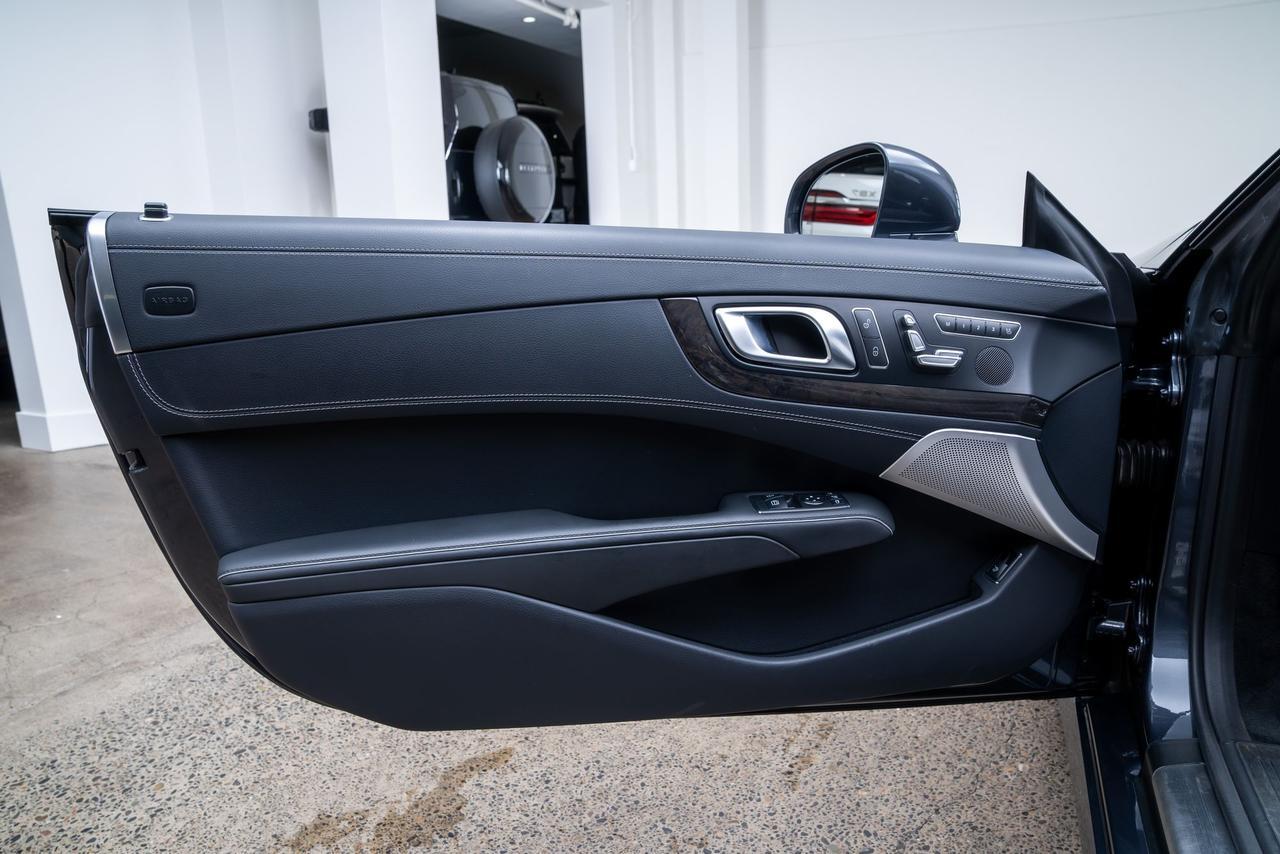 2014 Mercedes-Benz SL-Class SL 63 AMG&reg; AMG Performance Package / Carbon Ceramic Brakes Portland OR