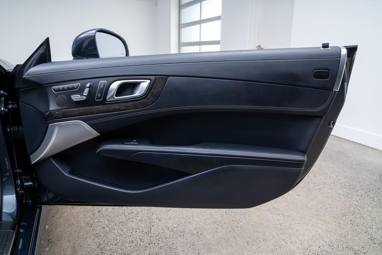 2014 Mercedes-Benz SL-Class SL 63 AMG&reg; AMG Performance Package / Carbon Ceramic Brakes Portland OR