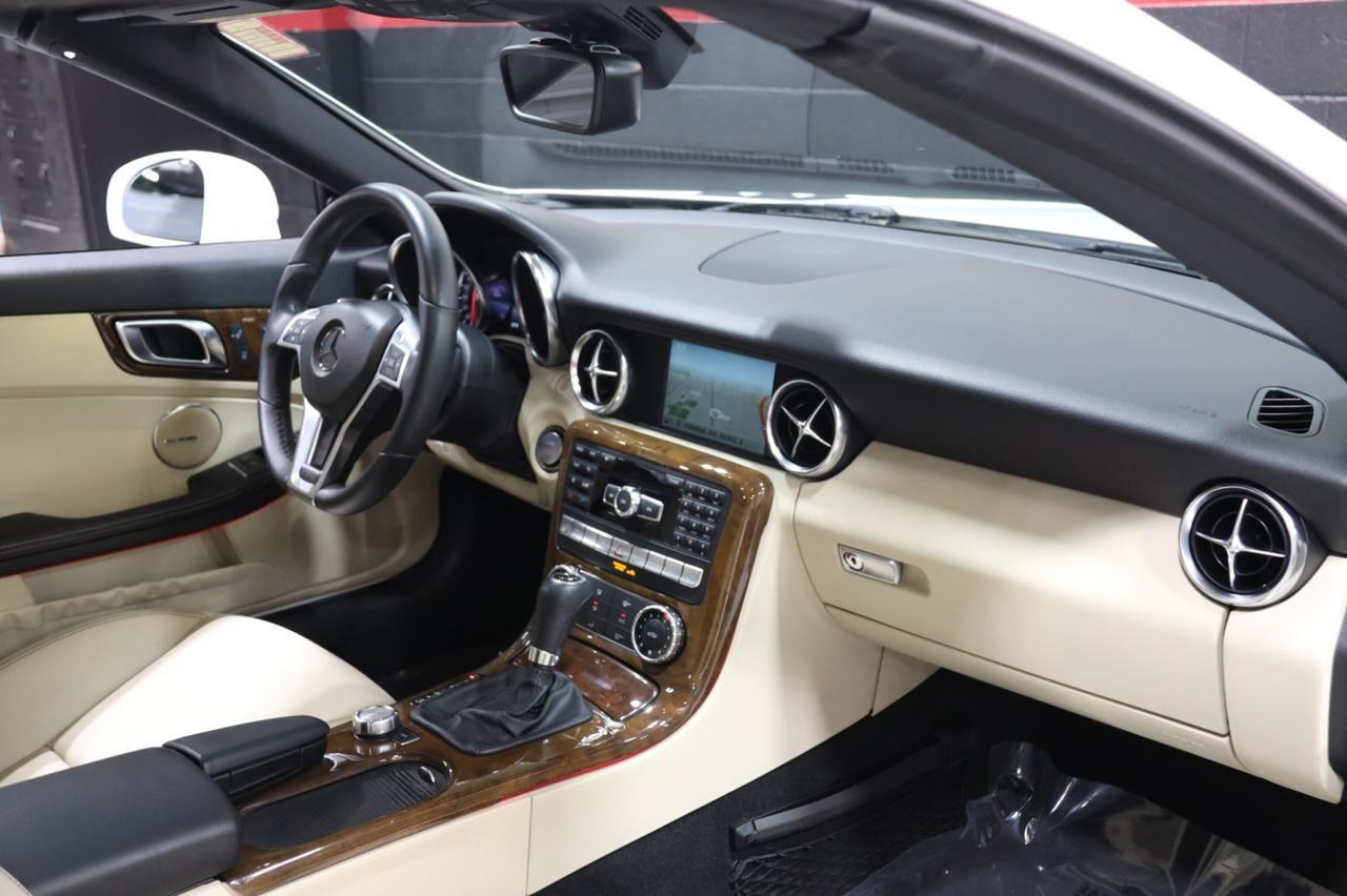 2014 Mercedes-Benz SLK 250 AMG Sport Pkg 2dr Roadster Skokie IL