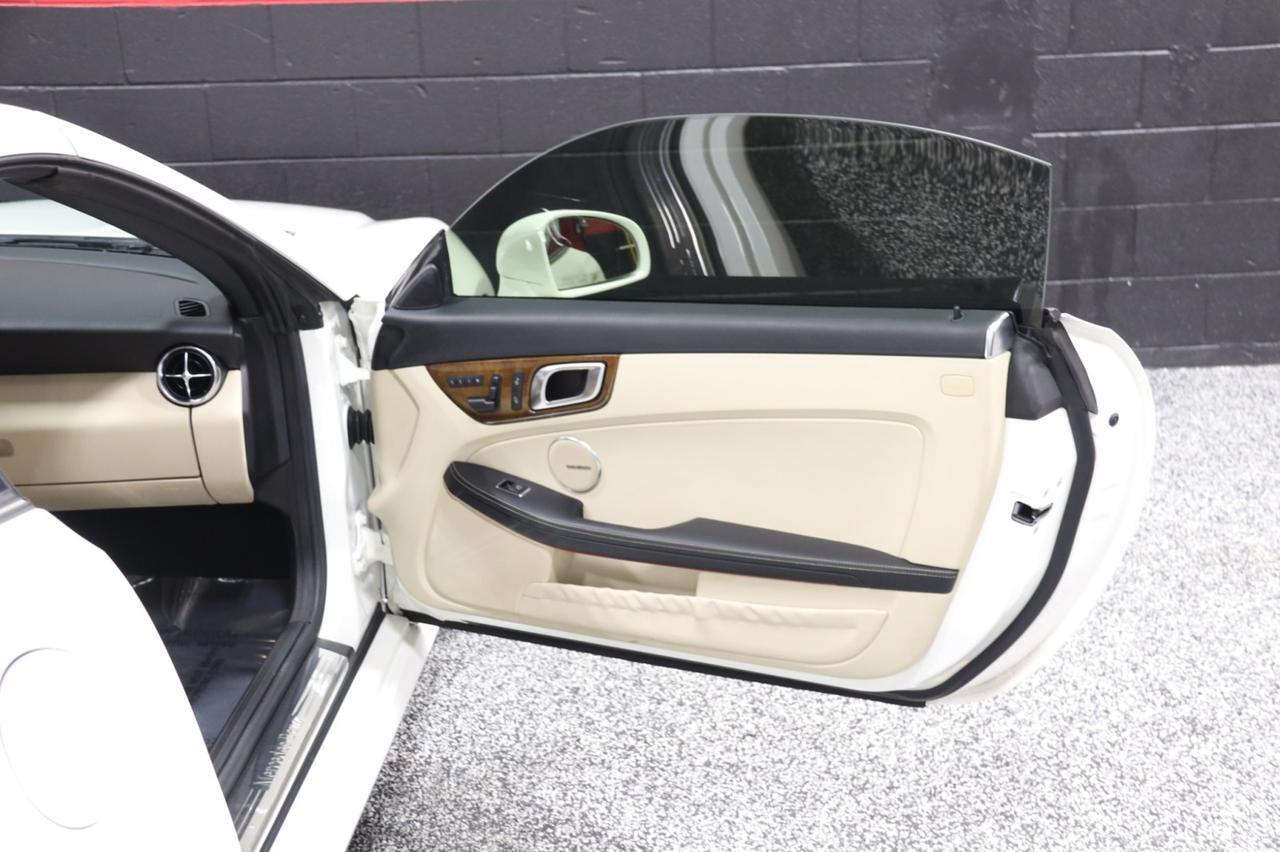 2014 Mercedes-Benz SLK 250 AMG Sport Pkg 2dr Roadster Skokie IL