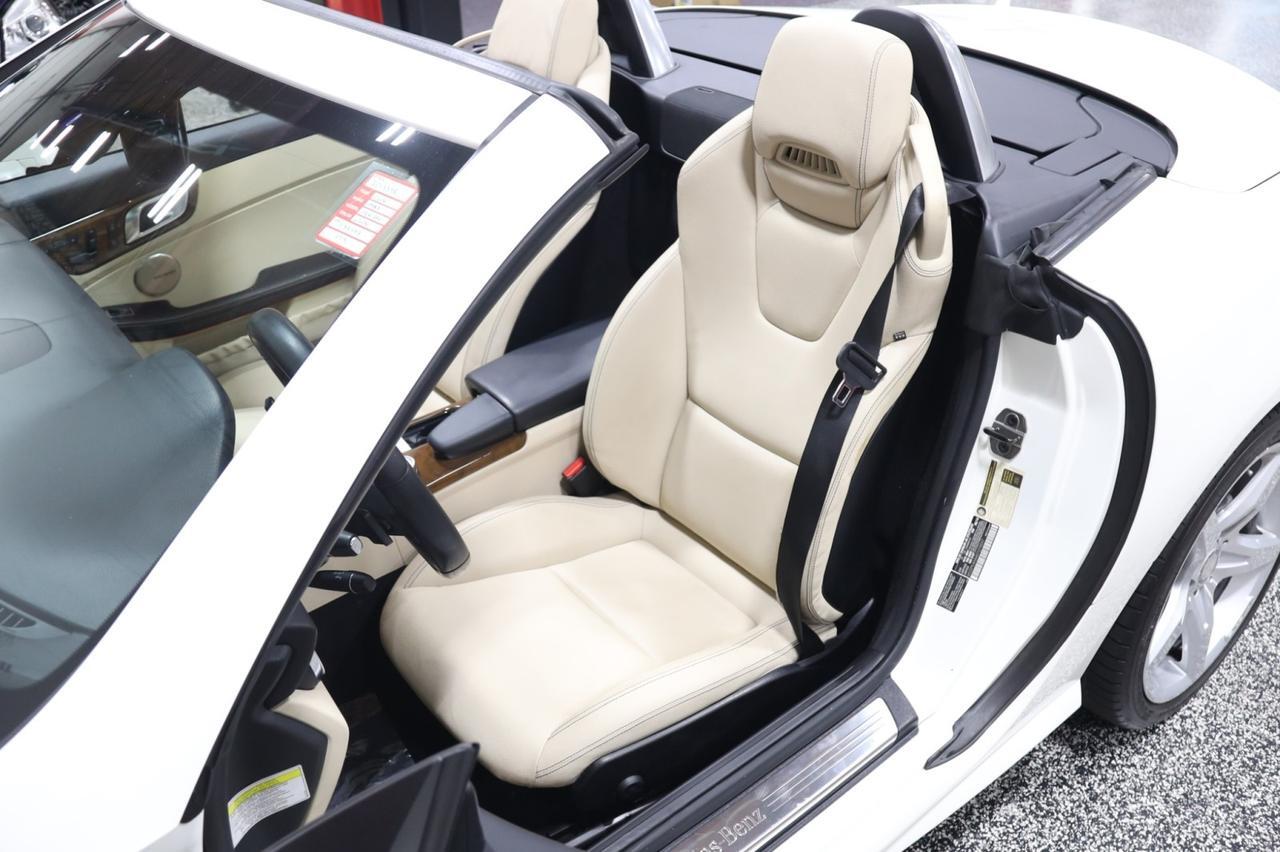 2014 Mercedes-Benz SLK 250 AMG Sport Pkg 2dr Roadster Skokie IL