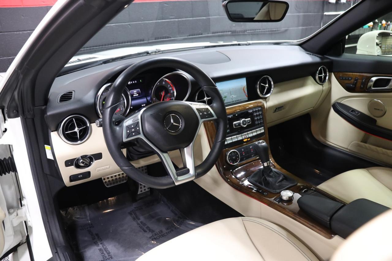 2014 Mercedes-Benz SLK 250 AMG Sport Pkg 2dr Roadster Skokie IL