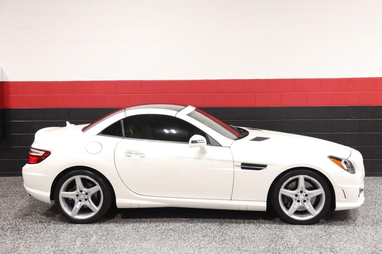 2014 Mercedes-Benz SLK 250 AMG Sport Pkg 2dr Roadster Skokie IL