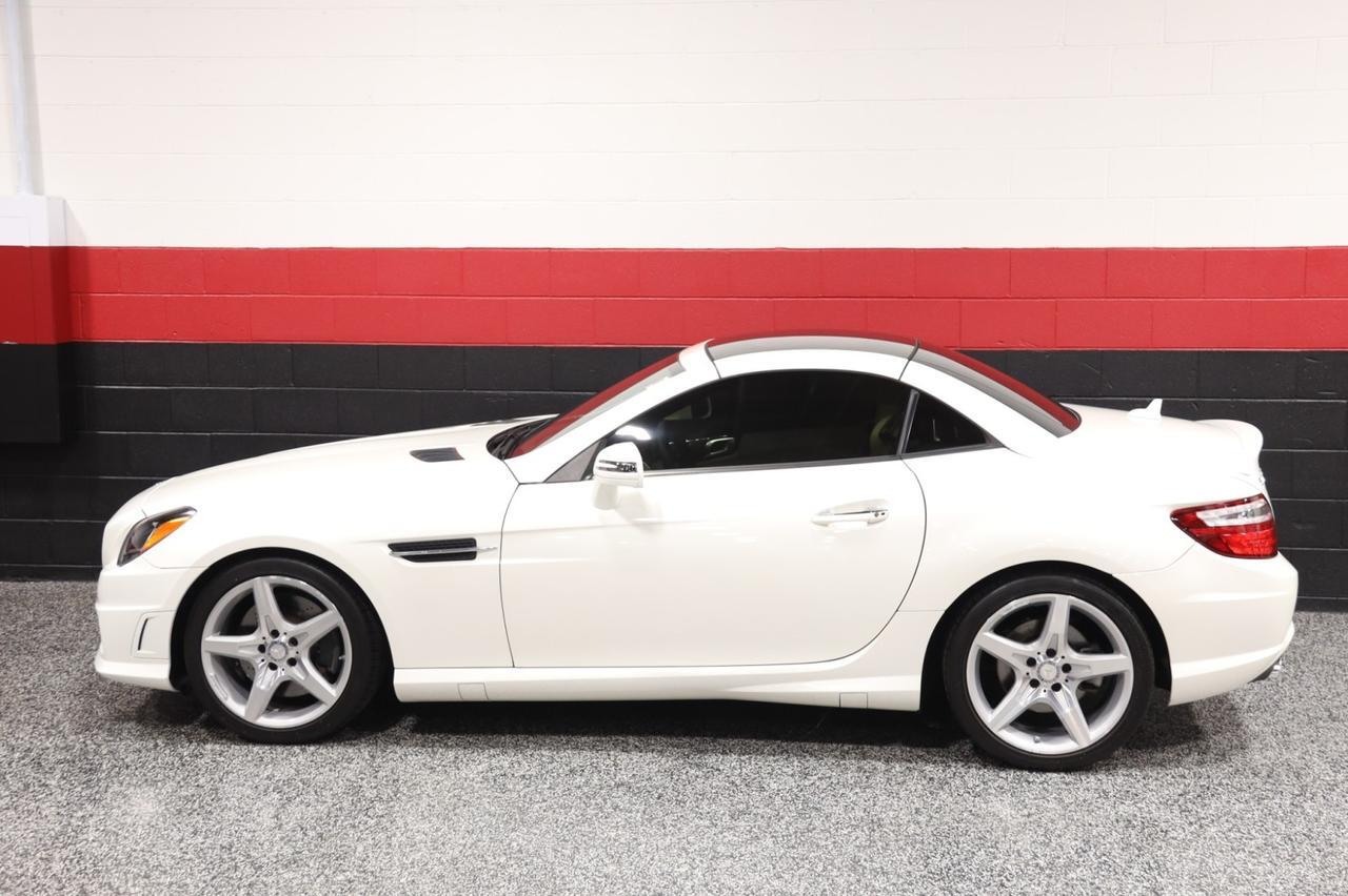 2014 Mercedes-Benz SLK 250 AMG Sport Pkg 2dr Roadster Skokie IL