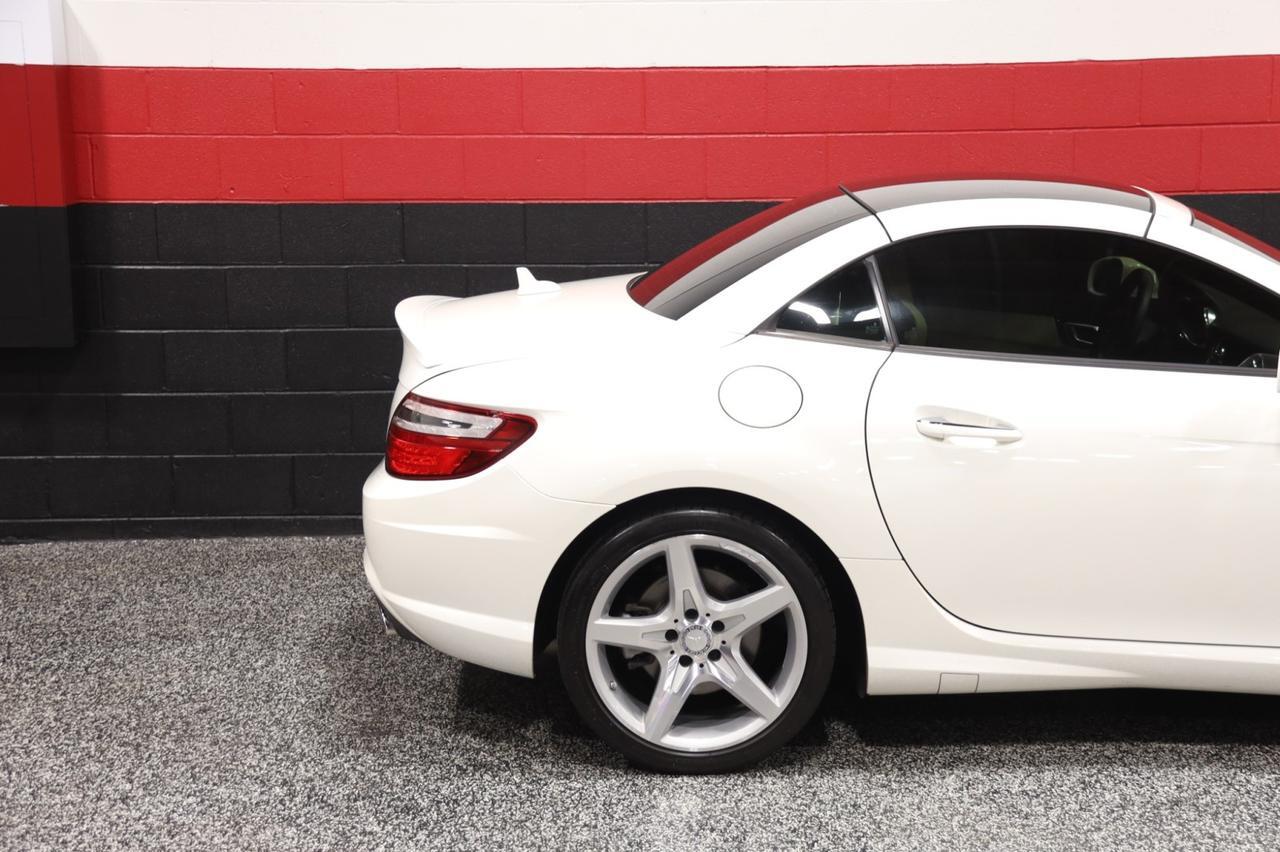 2014 Mercedes-Benz SLK 250 AMG Sport Pkg 2dr Roadster Skokie IL