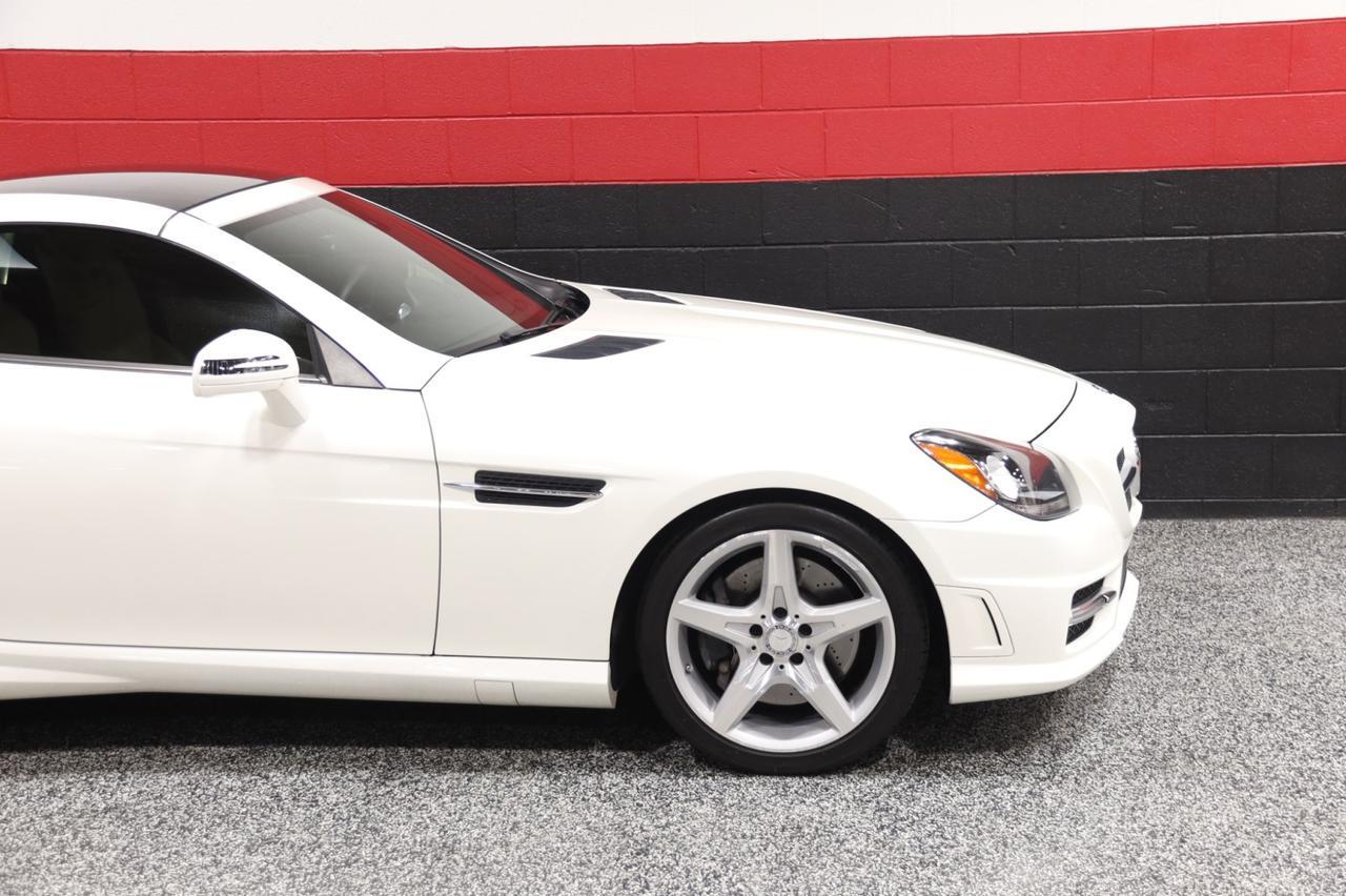 2014 Mercedes-Benz SLK 250 AMG Sport Pkg 2dr Roadster Skokie IL