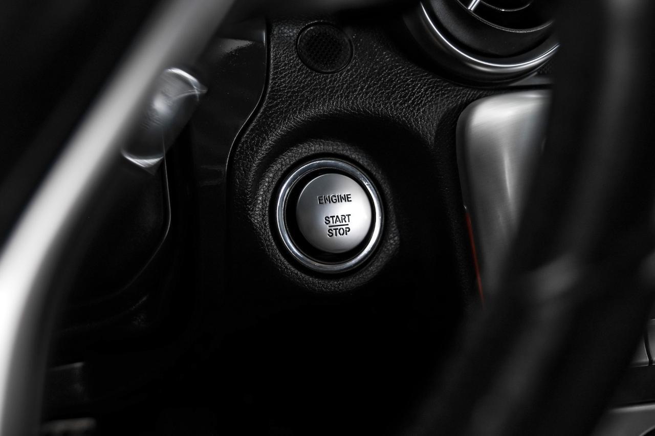 2014 Mercedes-Benz SLK 250 SPORT PKG PREMIUM PKG AIRSCARF PANORAMA HARMAN KARDON SOUND LEAT Carrollton TX