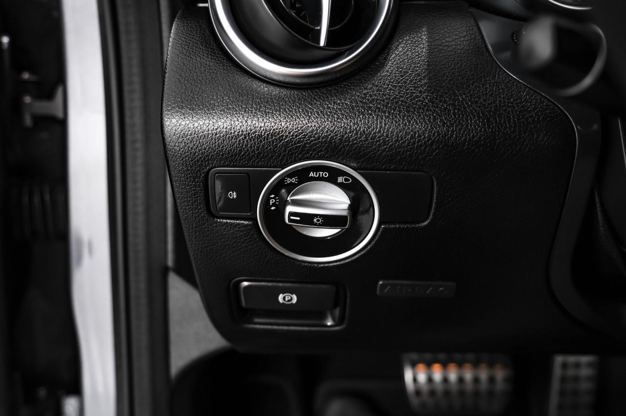 2014 Mercedes-Benz SLK 250 SPORT PKG PREMIUM PKG AIRSCARF PANORAMA HARMAN KARDON SOUND LEAT Carrollton TX