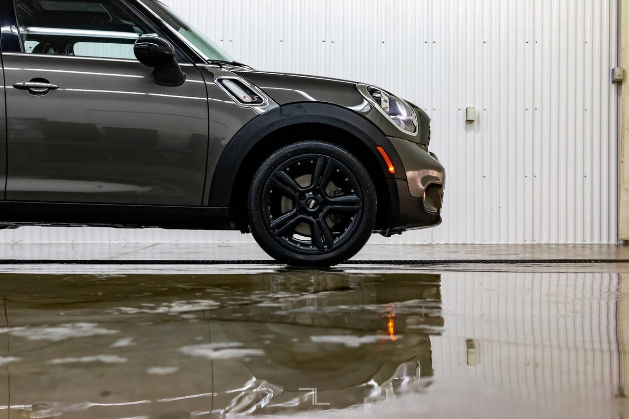 2014 Mini Cooper S Countryman AWD Leather Roof Nav Red Deer AB