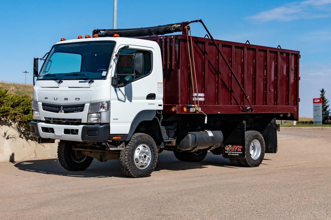 2014 Mitsubishi Fuso 4x4 FG Canter Box & Hoist Diesel Red Deer AB