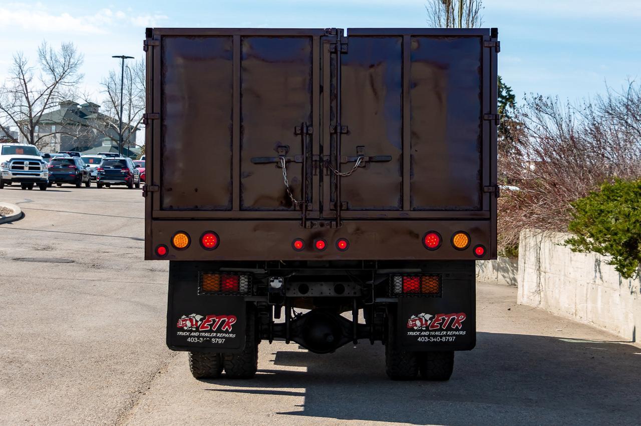 2014 Mitsubishi Fuso 4x4 FG Canter Box & Hoist Diesel Red Deer AB