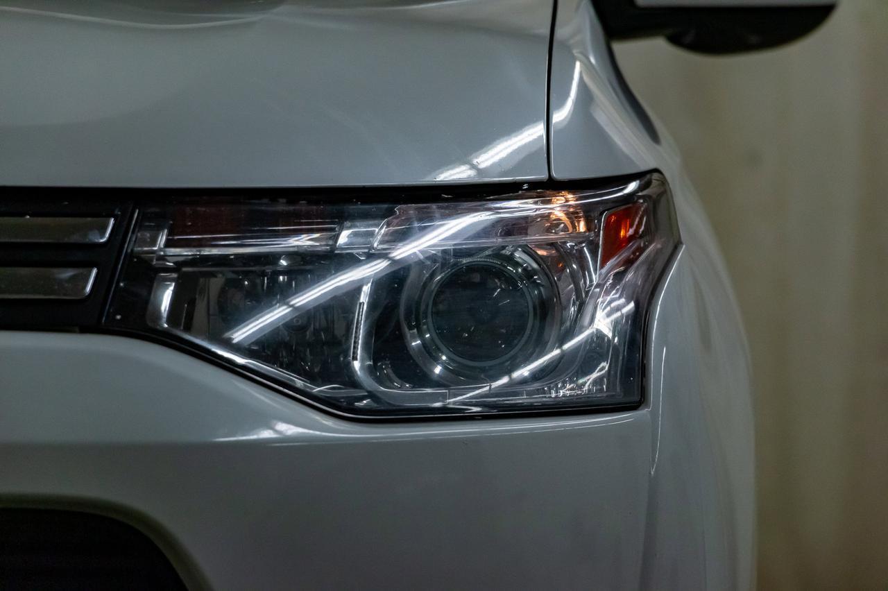 2014 Mitsubishi Outlander AWD GT Leather Roof Nav BCam Red Deer AB