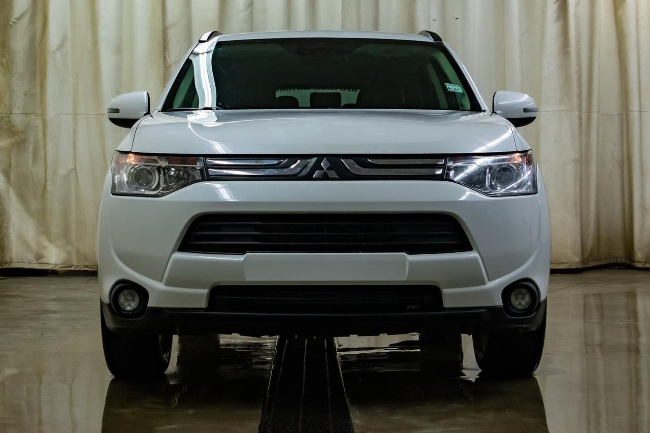 2014 Mitsubishi Outlander AWD GT Leather Roof Nav BCam Red Deer AB