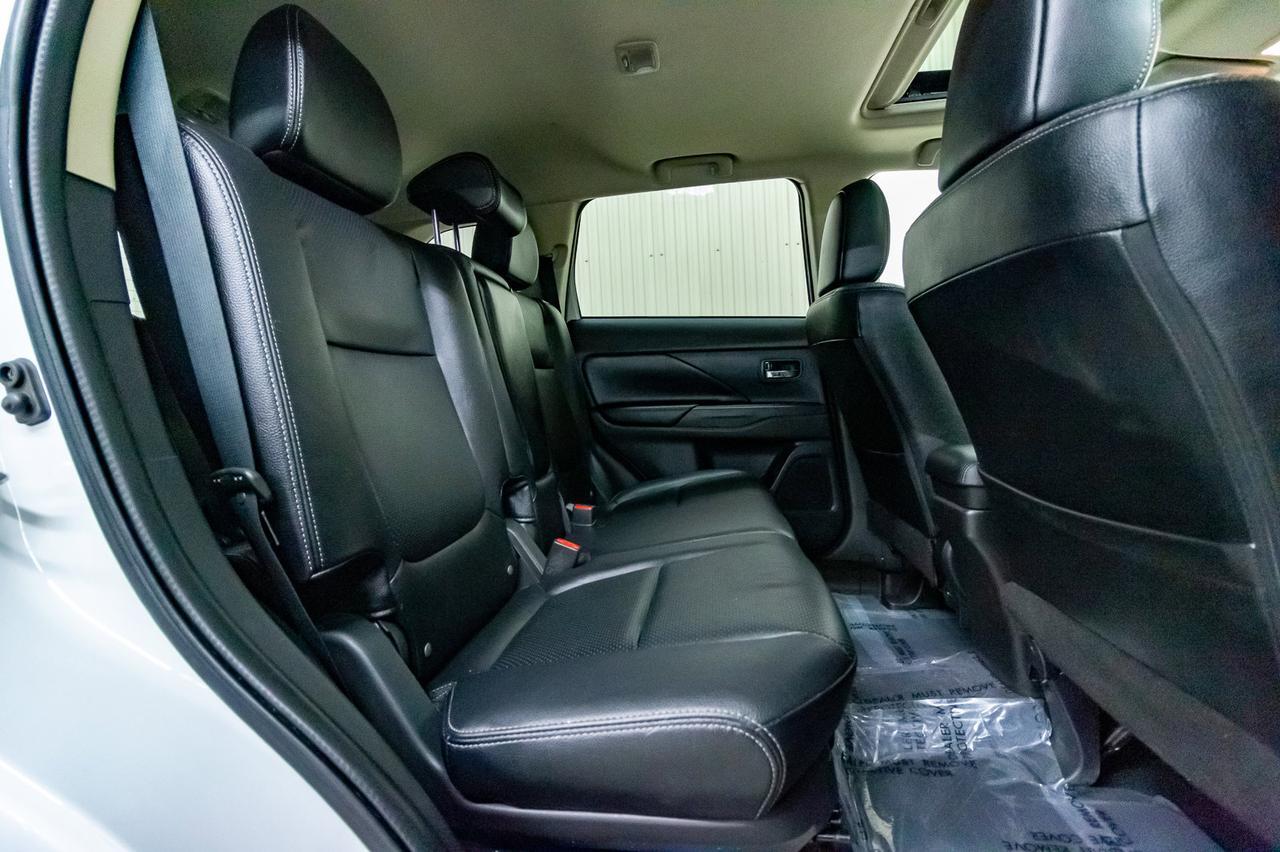 2014 Mitsubishi Outlander AWD GT Leather Roof Nav BCam Red Deer AB