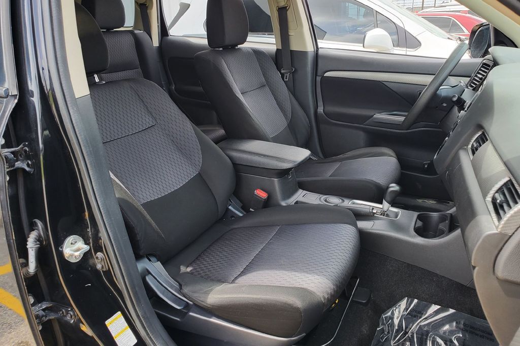 2014 Mitsubishi Outlander ES Hondo TX