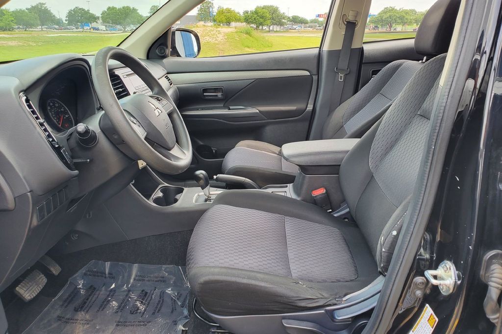 2014 Mitsubishi Outlander ES Hondo TX