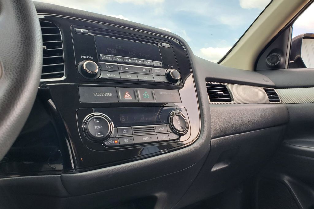2014 Mitsubishi Outlander ES Hondo TX
