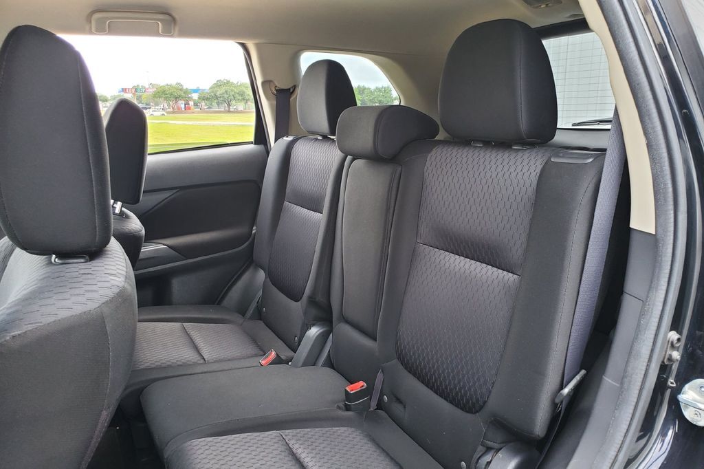 2014 Mitsubishi Outlander ES Hondo TX