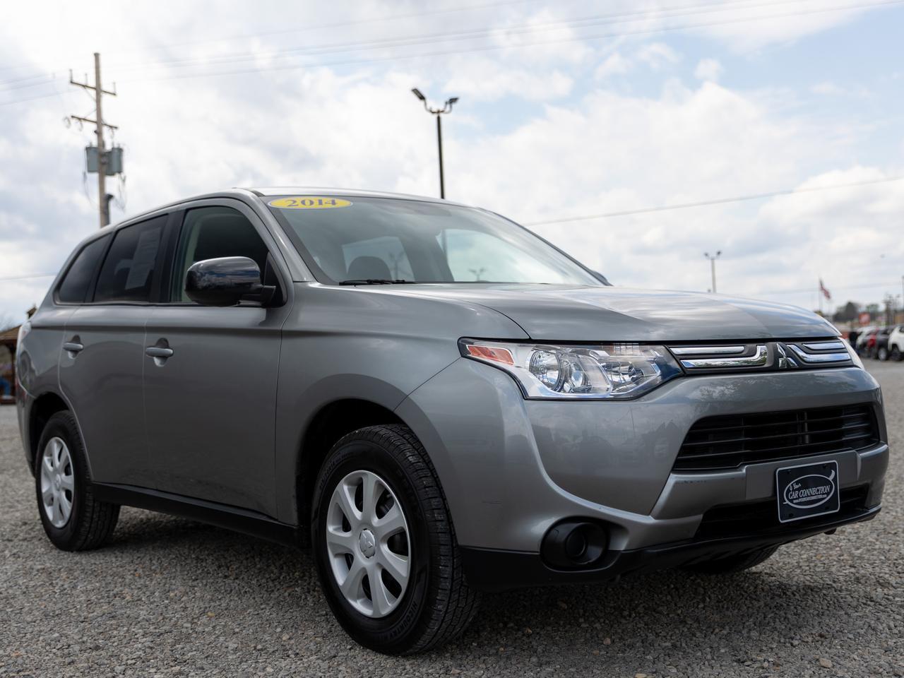 2014 Mitsubishi Outlander ES 7-Passenger Cranberry PA