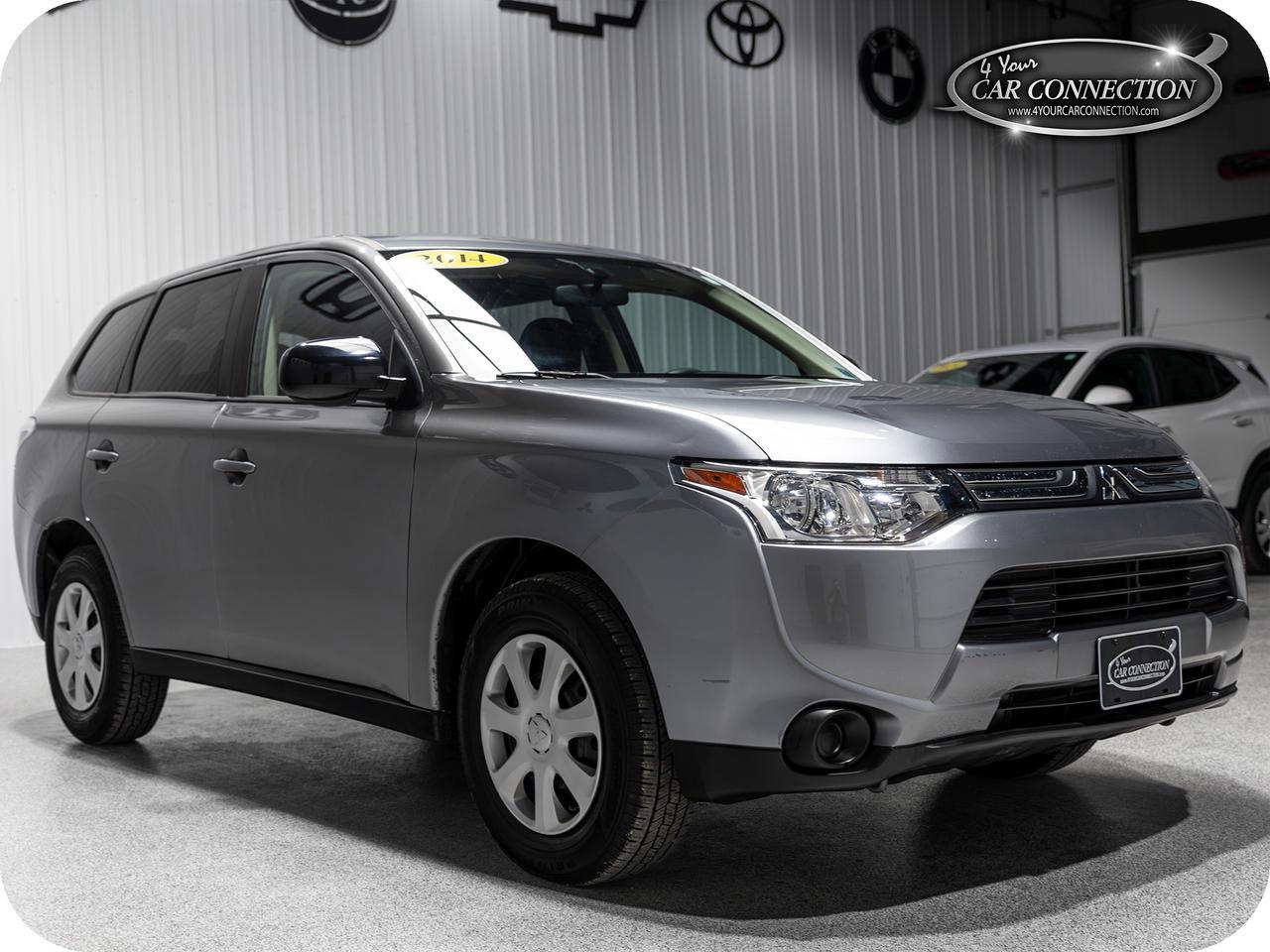 2014 Mitsubishi Outlander ES 7-Passenger