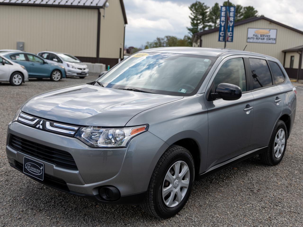 2014 Mitsubishi Outlander ES 7-Passenger Cranberry PA