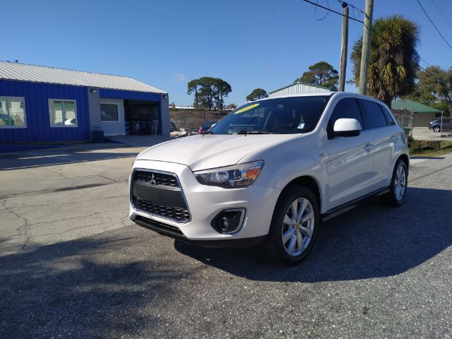 2014 Mitsubishi Outlander Sport SE 2WD