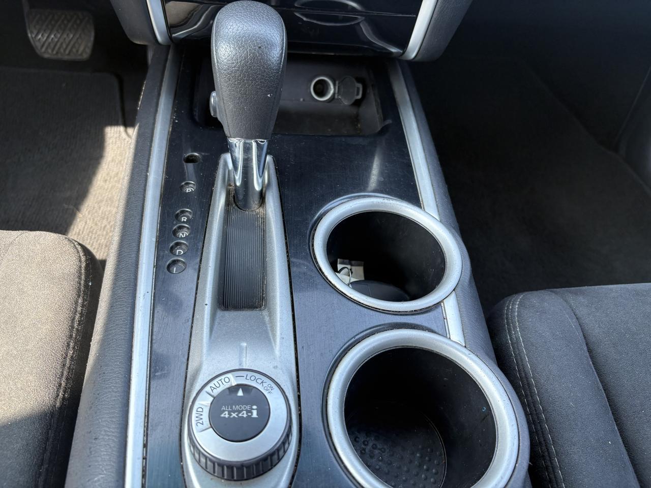 2014 NISSAN PATHFINDER S 4WD Meridian MS
