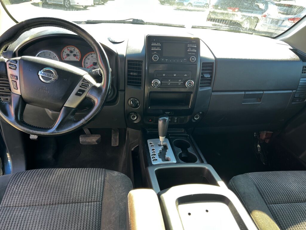 2014 NISSAN TITAN SV Des Moines WA