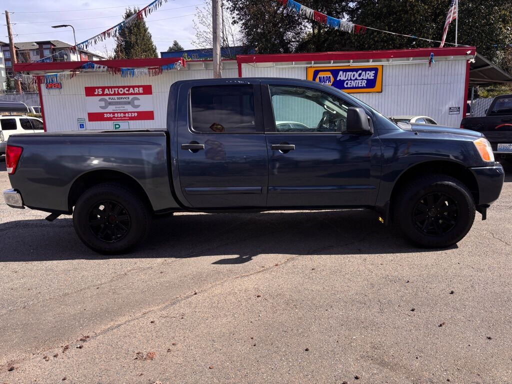 2014 NISSAN TITAN SV Des Moines WA