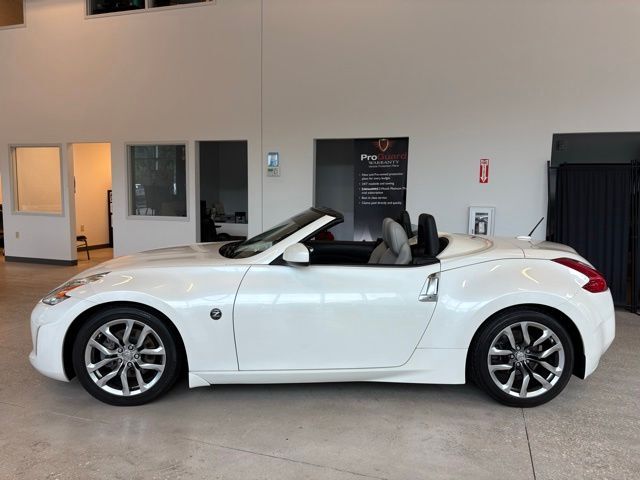 2014 Nissan 370Z Touring