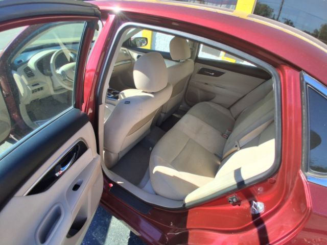 2014 Nissan Altima 2.5 S Indianapolis IN