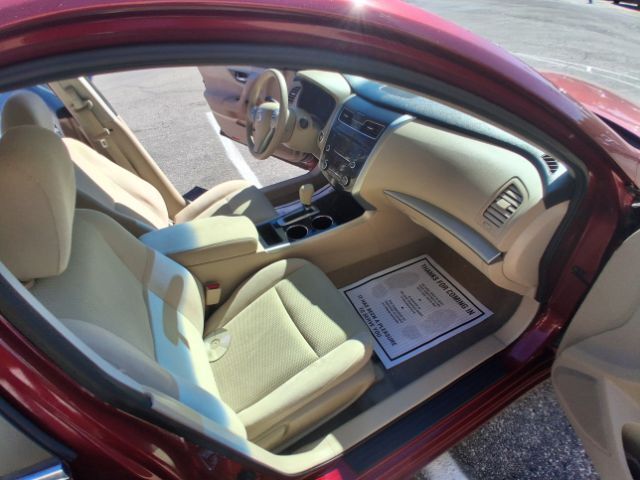 2014 Nissan Altima 2.5 S Indianapolis IN