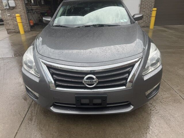 2014 Nissan Altima 2.5 SV North Versailles PA