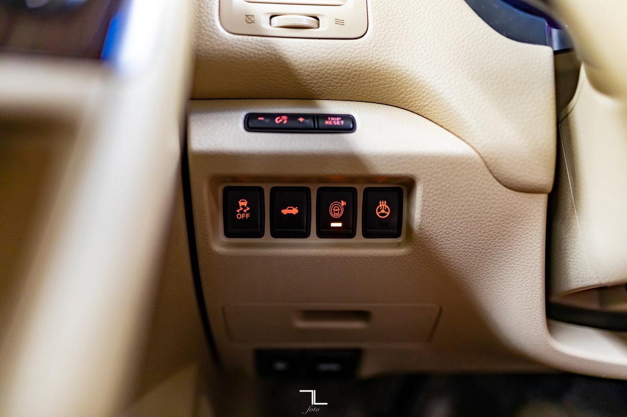 2014 Nissan Altima SL Leather Roof Nav BCam Red Deer AB