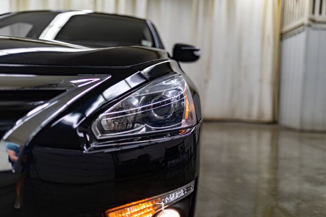 2014 Nissan Altima SL Leather Roof Nav BCam Red Deer AB