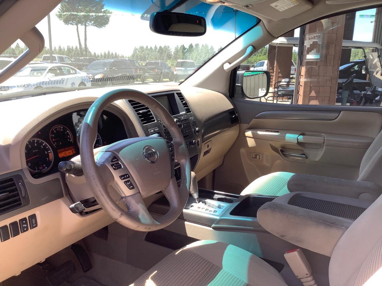 2014 Nissan Armada SV Hayden ID