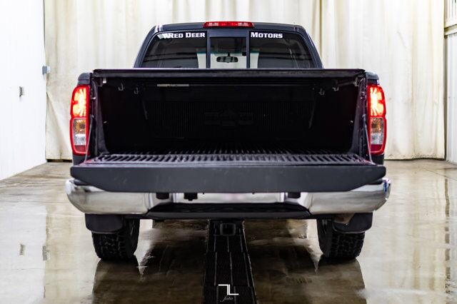 2014 Nissan Frontier 4x4 Crew Cab SV Red Deer AB