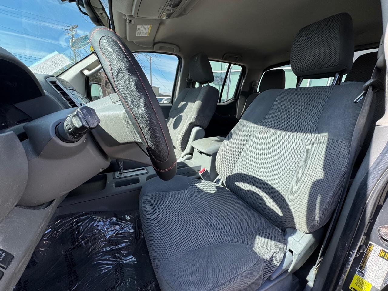 2014 Nissan Frontier S Crew Cab 5AT 2WD Austin TX