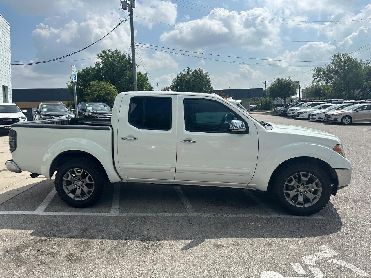 2014 Nissan Frontier SL Austin TX