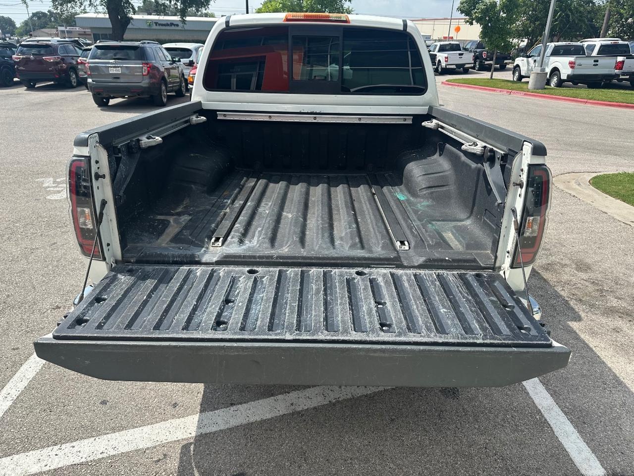 2014 Nissan Frontier SL Austin TX