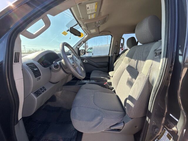 2014 Nissan Frontier SL Crew Cab 4WD Round Rock TX