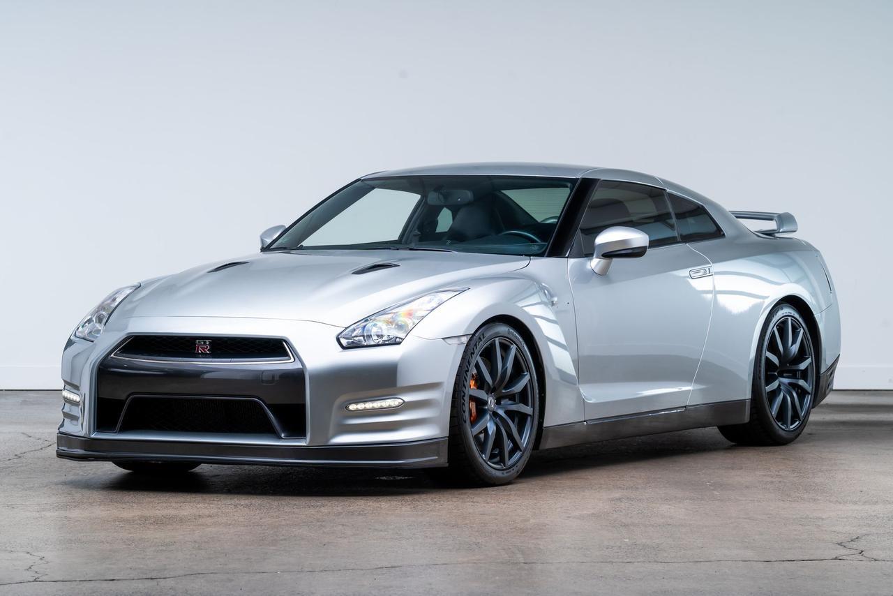 2014 Nissan GT-R Premium Heated Seats Carbon Fiber Wing Portland OR
