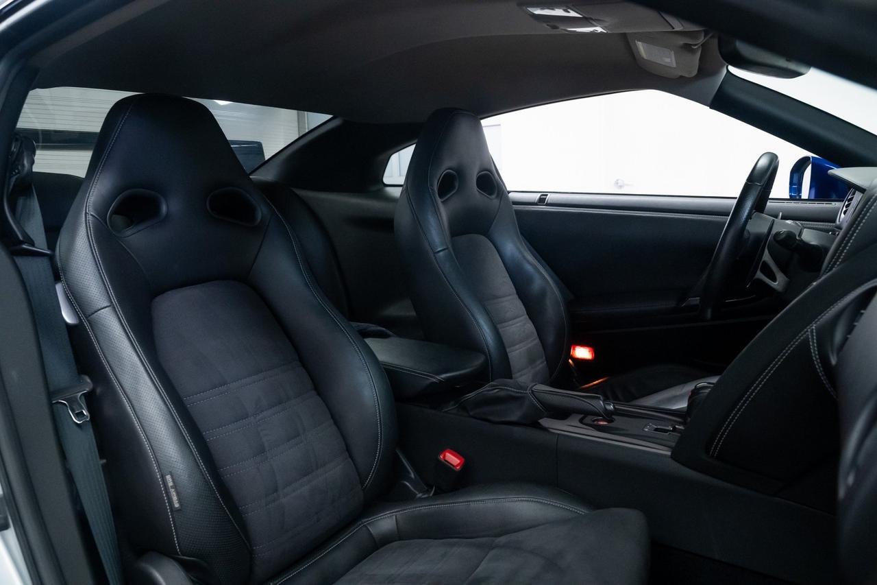 2014 Nissan GT-R Premium Heated Seats Carbon Fiber Wing Portland OR