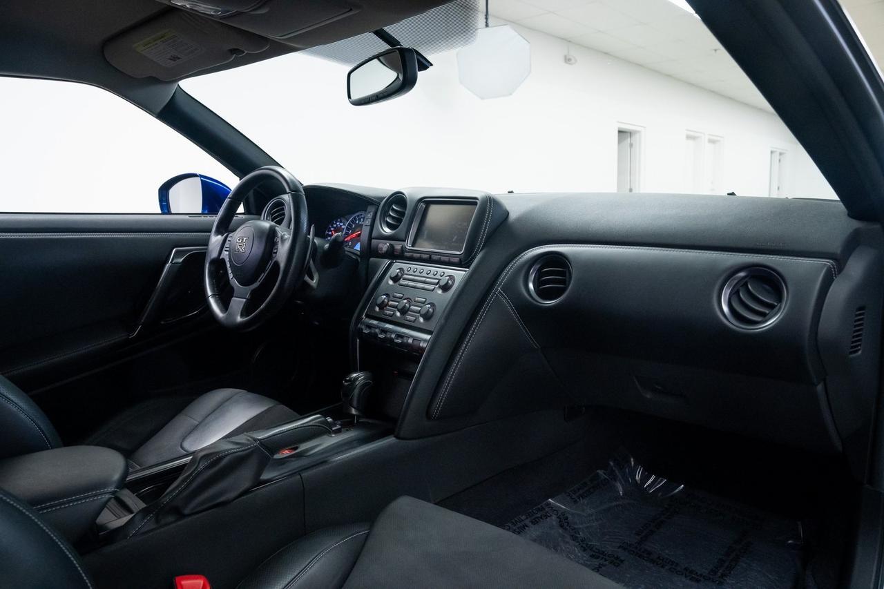 2014 Nissan GT-R Premium Heated Seats Carbon Fiber Wing Portland OR