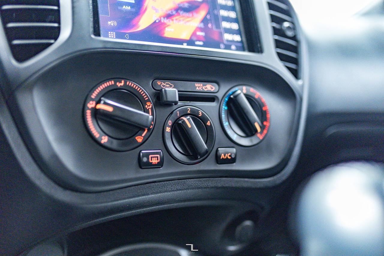 2014 Nissan Juke AWD SV BCam Red Deer AB